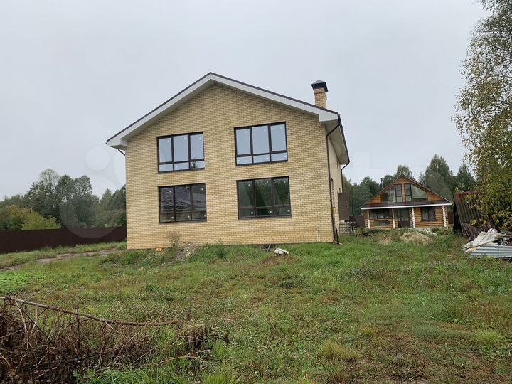 Коттедж 280 м² на участке 40 сот.