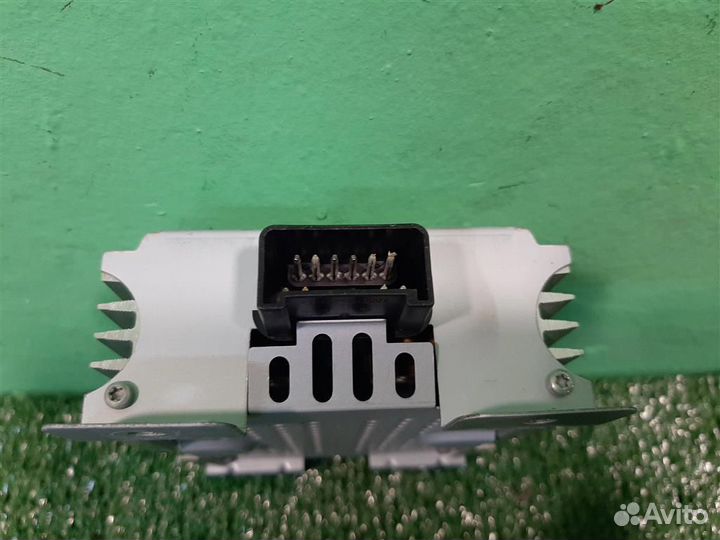 Усилитель акустической системы Dodge Caliber PM 2