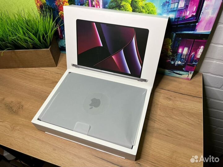 Apple macbook pro 14 m2 MAX 32gb 1000gb Новый