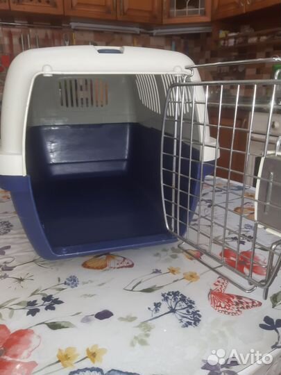 Переноска для животных пластиковая