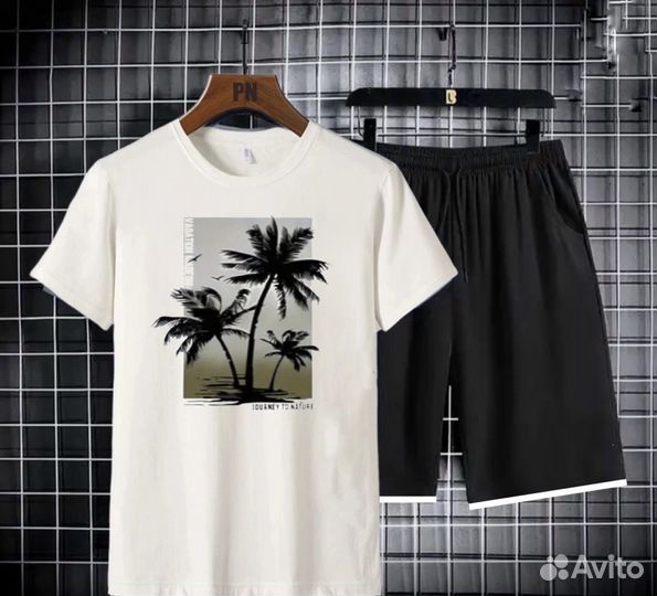 Спортивный костюм