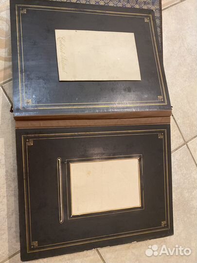 Старинный альбом для фотографий