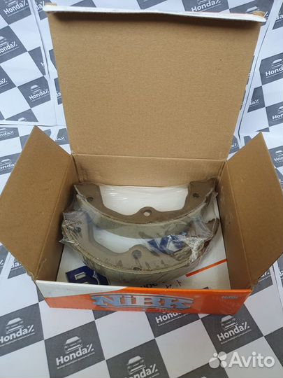 Тормозные колодки стояночного тормоза Honda Accord