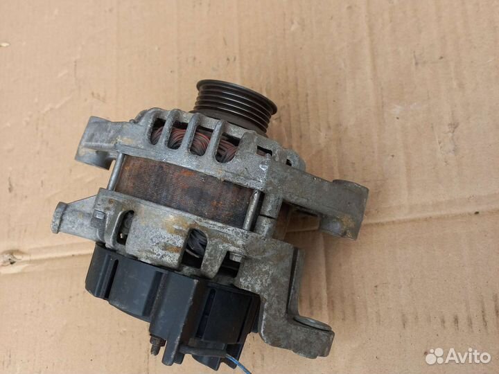 Opel Astra G генератор 24463063YH 70A valeo