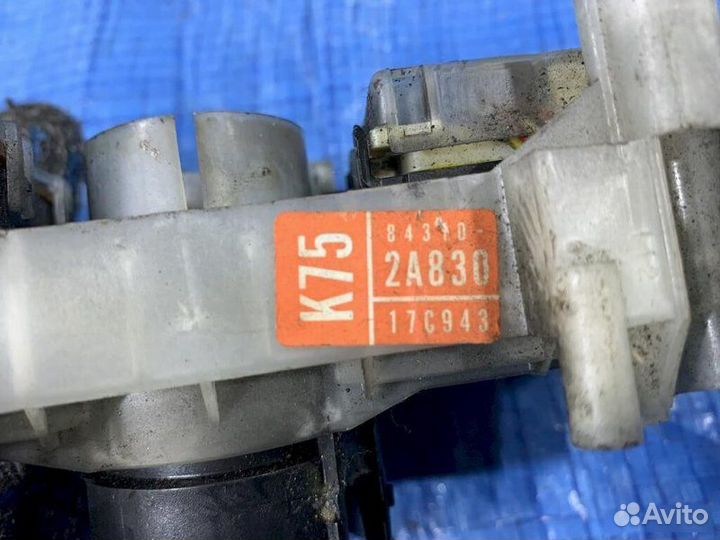 Блок подрулевых переключателей Toyota Mark Ii