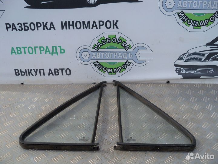 Форточка передней двери Volkswagen Transporter T3