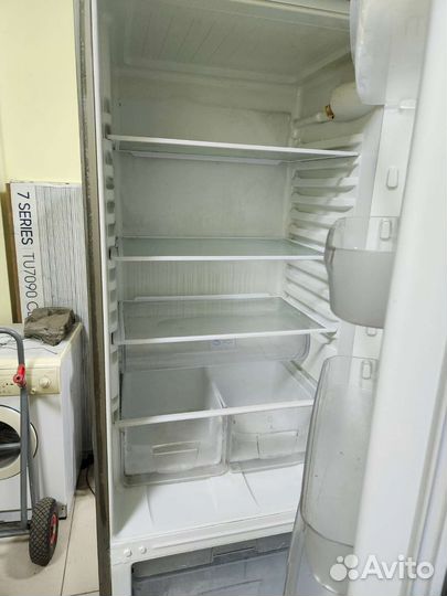 Холодильник двухкамерный Indezit