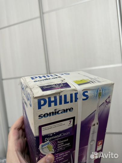 Зубная щетка Philips Sonicare DiamondClean HX9332