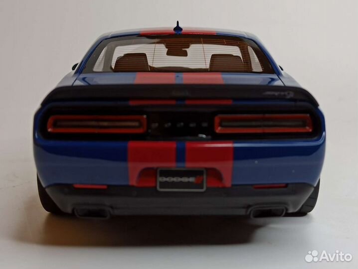 Dodge Challenger SRT Super Stock 2021 1:18