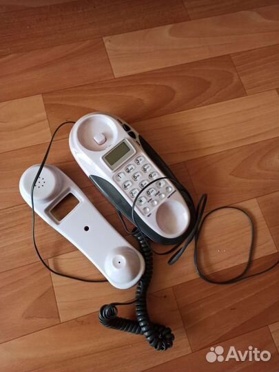 Телефон