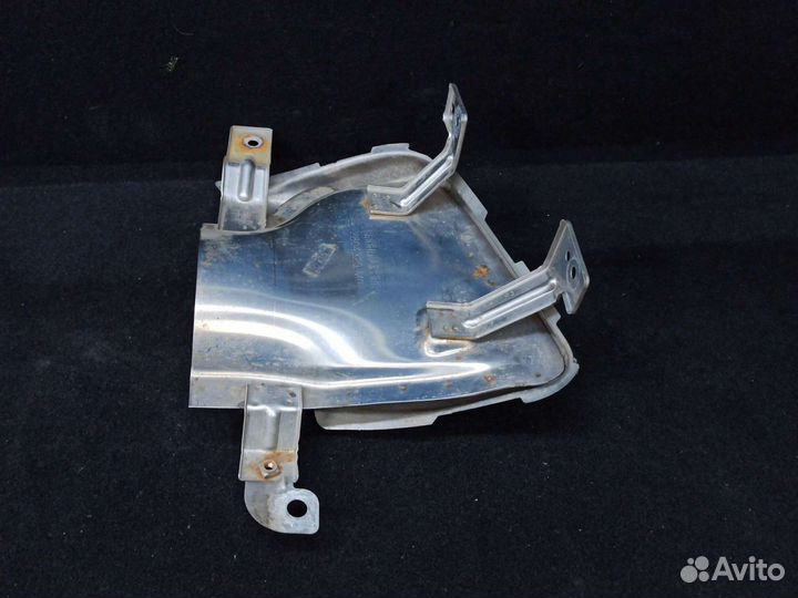 Накладка глушителя правая Changan CS75 рестайлинг