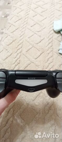 Геймпад PlayStation 4