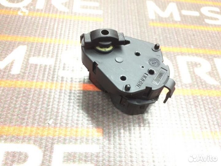 Привод заслонки отопителя левый Bmw 5-Series E60