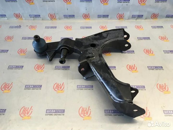 Рычаг левый, нижний Chevrolet TrailBlazer