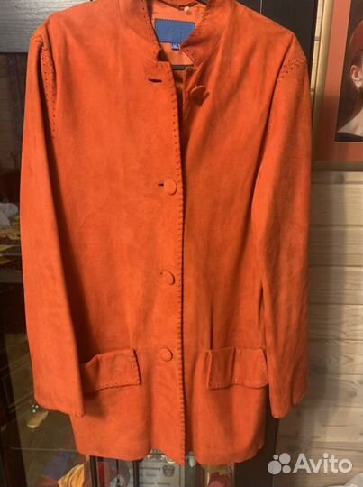 Замшевый пиджак Escada