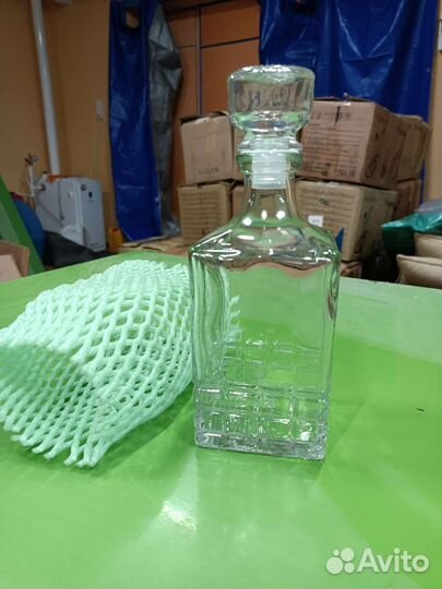 Бутылка стеклянная с пробкой