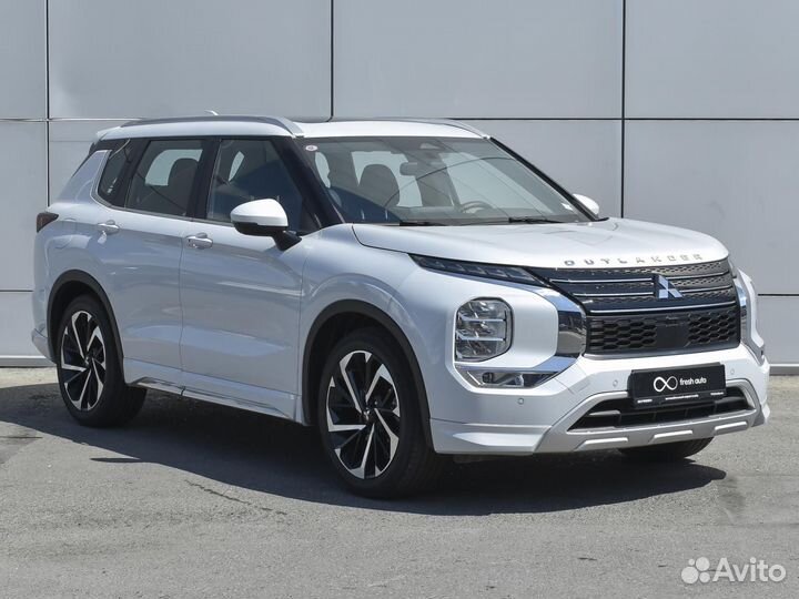 Mitsubishi Outlander 1.5 CVT, 2022, 6 142 км