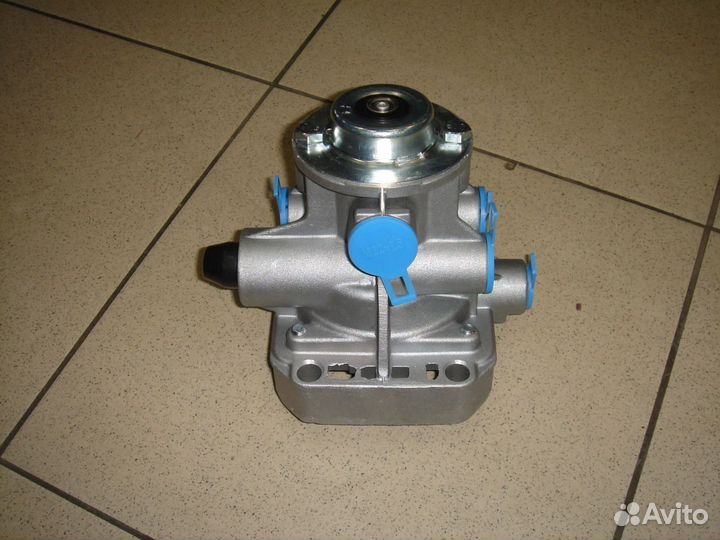 Воздухораспределитель прицепа