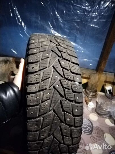 Dunlop SP Winter Ice 02 15.00/10.5 R15