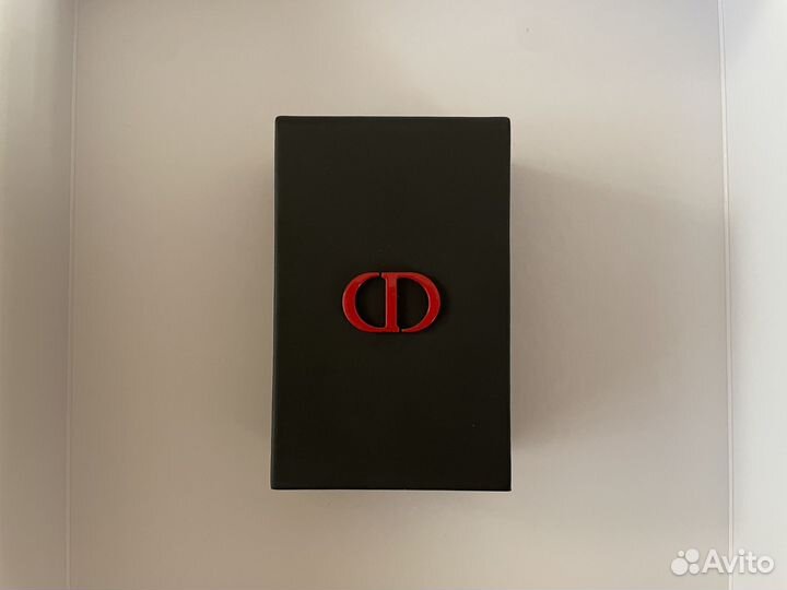 Помада dior 999