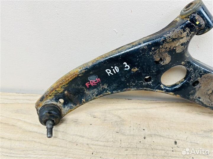 Рычаг подвески передний левый Kia Rio 3 2011-2015