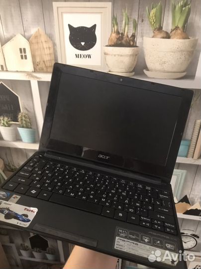Нетбук asus aspire one