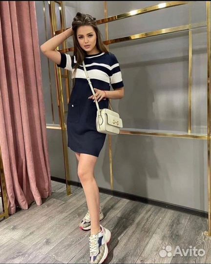 Платье женское