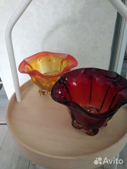 Ваза для цветов и вазы конфетницы