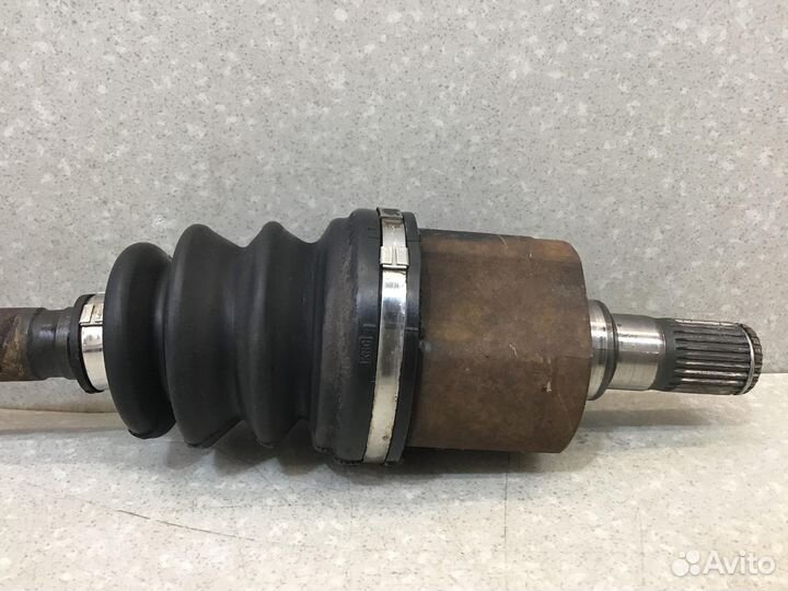 Полуось передняя левая Hyundai Accent II (тагаз) 2