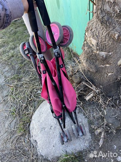 Прогулочная коляска-трость