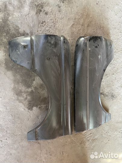 Крыло переднее