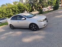 Kia Cerato 1.6 MT, 2012, 142 000 км, с пробегом, цена 820 000 руб.