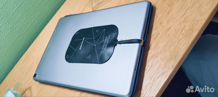 Безпроводной зарядный приёмник Nillkin для iPad