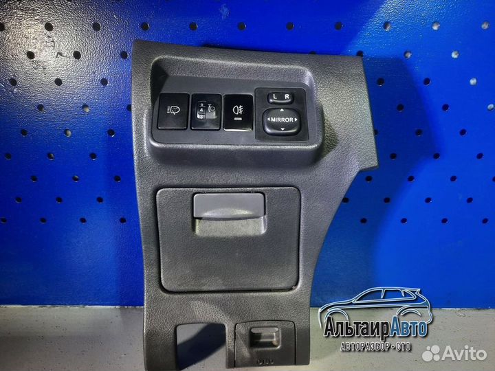 Нижняя левая часть торпедо Toyota Corolla E150 10