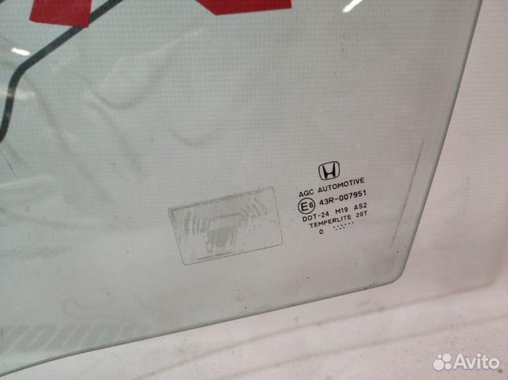 Стекло двери переднее левое Honda Civic 5D 8 FK