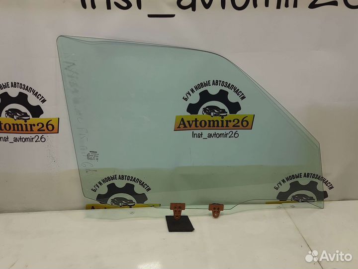 Стекло переднее правое Nissan Juke F15