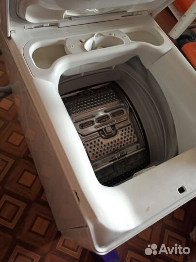 Стиральная машина с вертикальной загрузкой