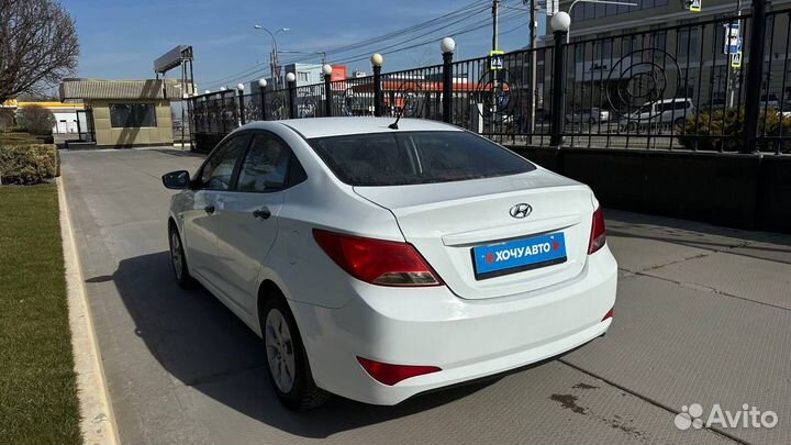 Hyundai Solaris 1.4 МТ, 2015, 200 000 км