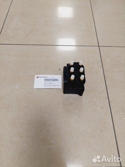 Блок клапанов Volkswagen Phaeton new