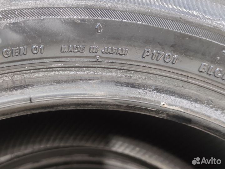 Bridgestone Blizzak Ice 215/55 R16 93S