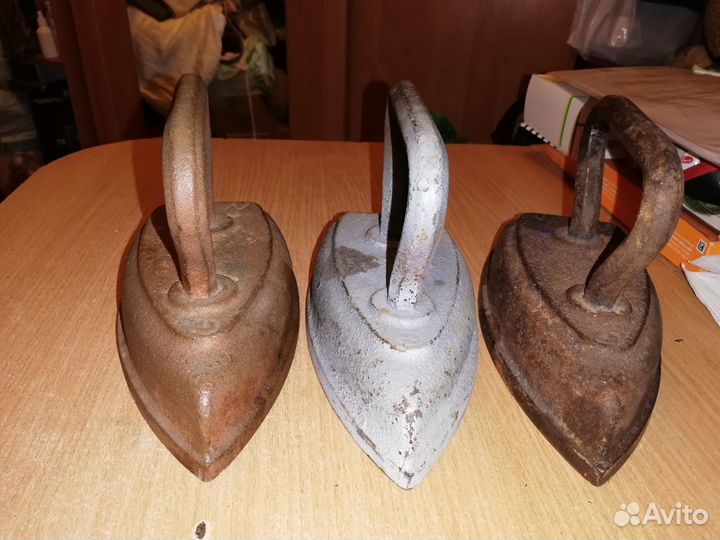 Утюг Чугунный, литой, СССР. № 4