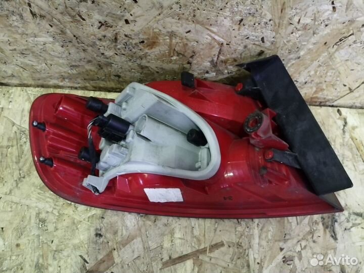 Фонарь правый Audi A4 B8 wagon dorest