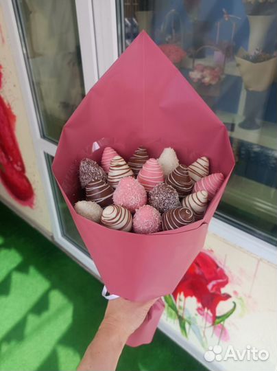 Букет из свежей клубники в шоколаде Краснодар