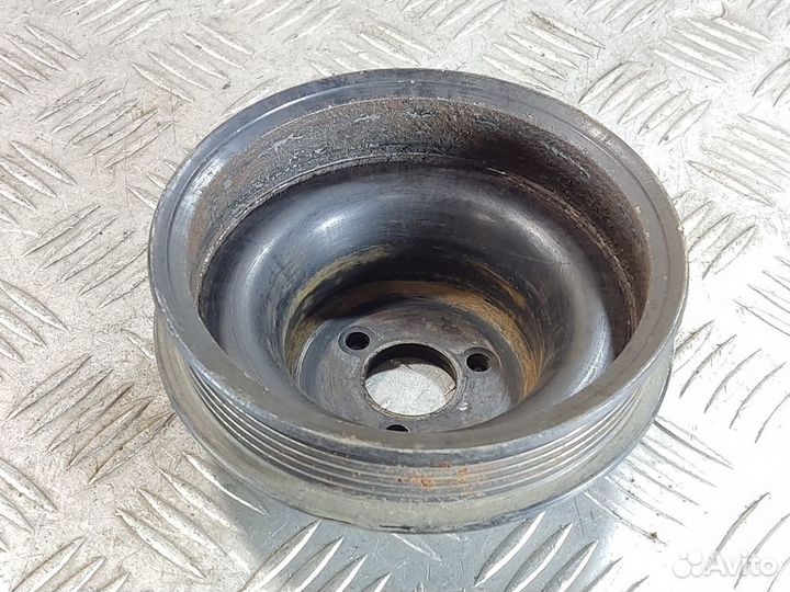 Шкив водяного насоса помпы Range rover sport 2005