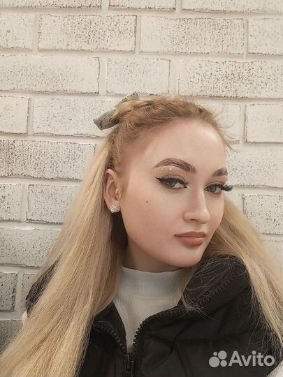 Визажист, модель, няня