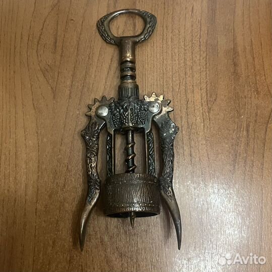 Штопор для вина антуражный