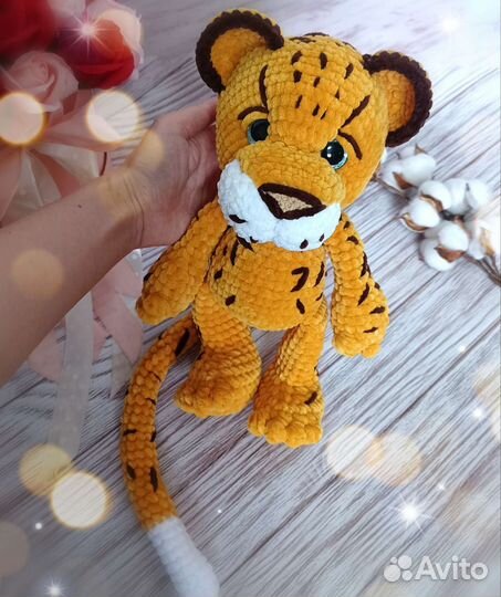 Вязаная игрушка ручной работы