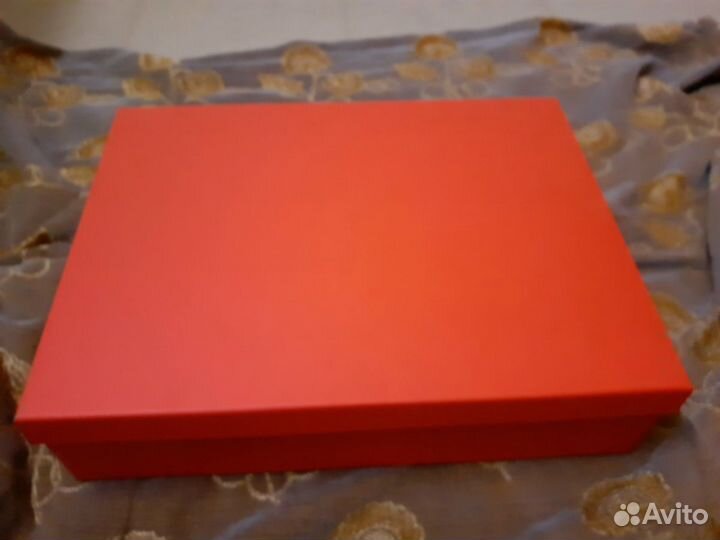 Подарочная упаковка для одежды