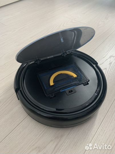 Робот-пылесос Iboto