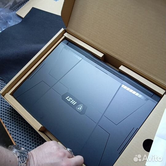 Мегамощный игровой ноутбук i7-12650H, RTX 4070